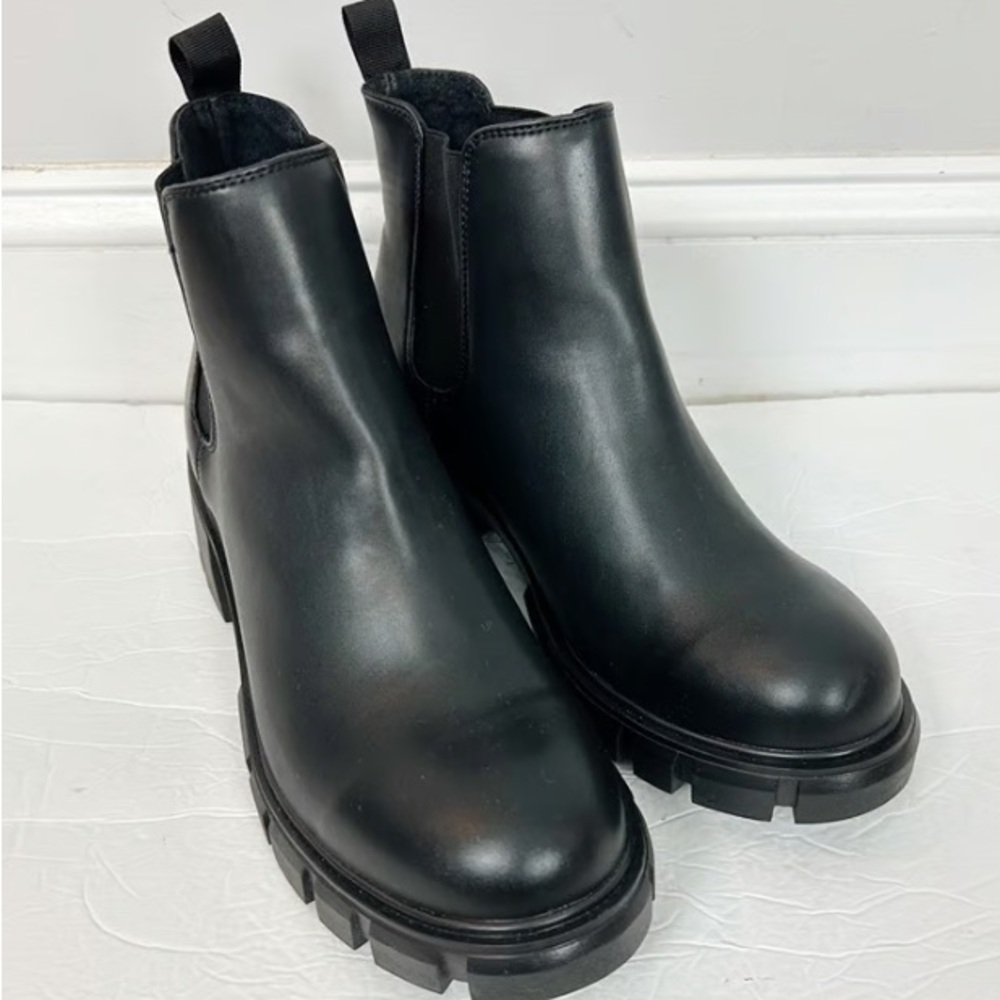 Steve Madden Howler Ankle Boots Size 9.5